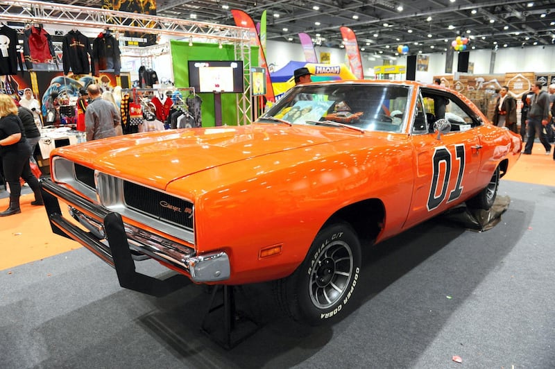 KFFJB4 London, UK. 28th Oct, 2017. A Dodge Charger stylised as the 'General Lee', the car featuring in the film 'The Dukes of Hazzard' on display at the MCM London Comic Con.

Tens of thousands of cosplay enthusiasts  attended the show today and more than 130,000 are expected to walk through the doors of the ExCel Centre in East London by the end of the three-day event which finishes on Sunday. Credit: Michael Preston/Alamy Live News