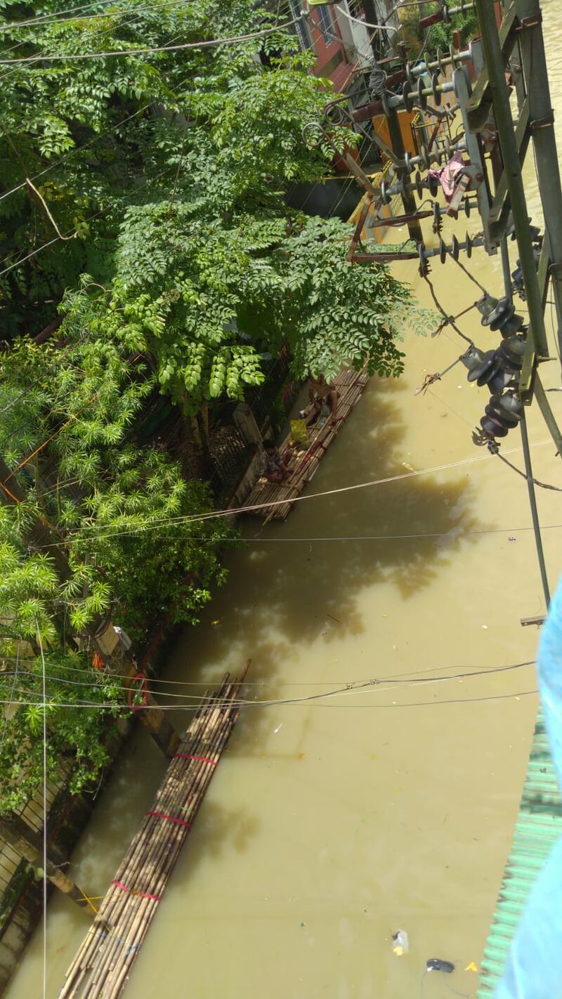 Tens of thousands of people in the flooded region are without electricity and drinking water. Authorities are dropping supplies from helicopters.