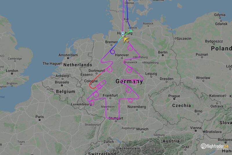 An Emirates Airbus, on a round-trip from Hamburg Finkenwerder Airport, drew a Christmas tree with an A380 on December 13, 2017. Courtesy FlightRadar24