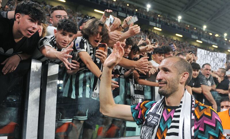 Giorgio Chiellini greets Juventus fans. EPA 