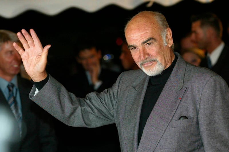 BERLIN, GERMANY - SEPTEMBER 30:  Sir Sean Connery arrives for the German screening of his new film 'The League of Extraodinary Gentlemen' September 30, 2003 in Berlin, Germany.  (Photo by Kurt Vinion/Getty Images) 