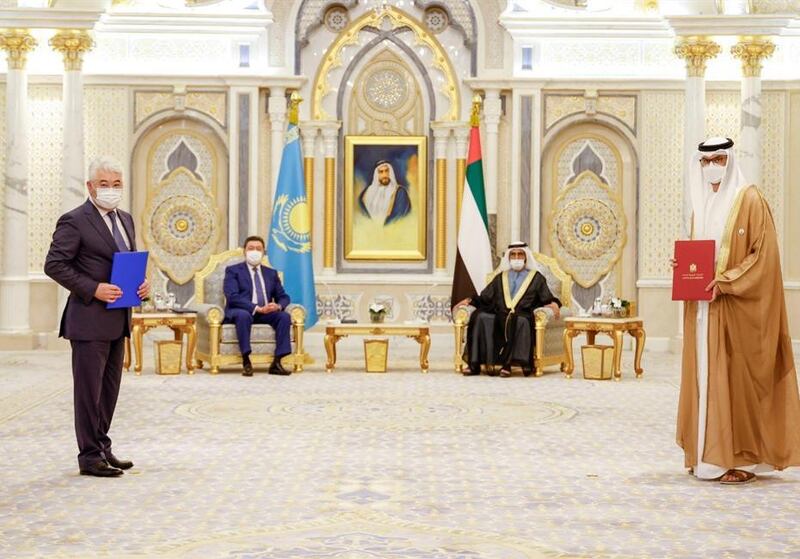 Vice President and Prime Minister of the UAE and Ruler of Dubai His Highness Sheikh Mohammed bin Rashid Al Maktoum received this afternoon at Qasr Al Watan in Abu Dhabi Askar Mamin, Prime Minister of the Republic of Kazakhstan, and his accompanying delegation.