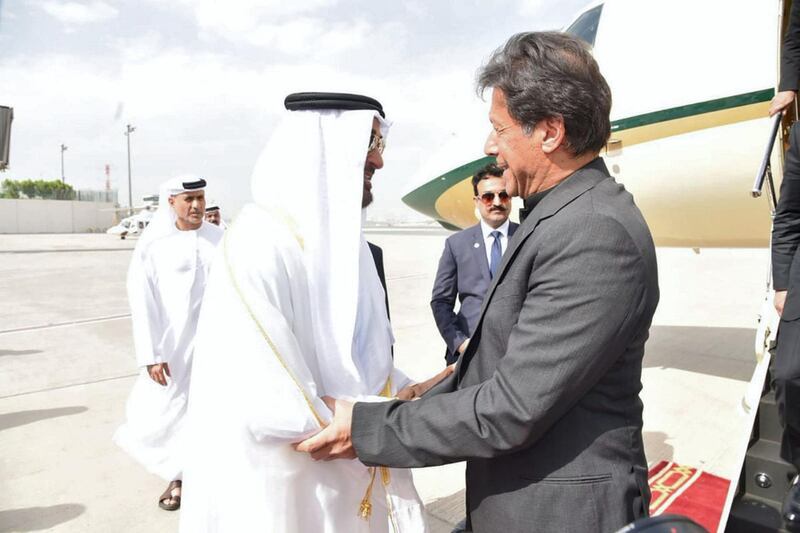 Pakistan Prime Minister Imran Khan was received by Sheikh Mohamed bin Zayed, Crown Prince of Abu Dhabi, upon arrival at Royal Airwing Dubai ahead of the World Government Summit.
Courtesy official twitter account of Pakistan Tehreek-e-Insaf.