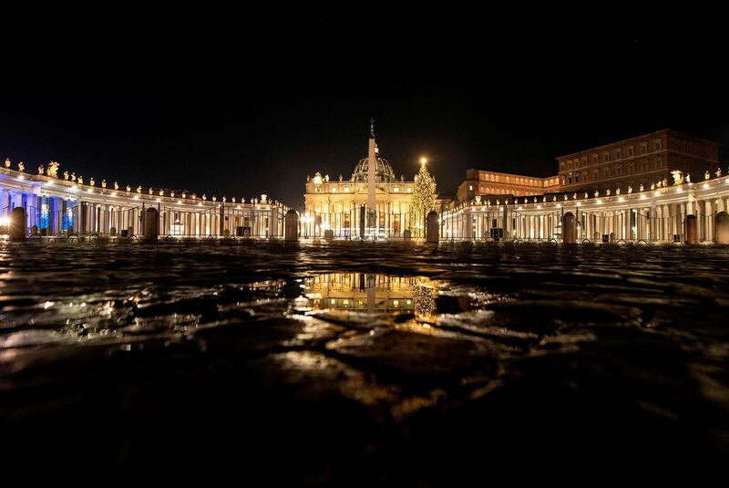 The Vatican's St. Peter's Basilica is deserted. AFP