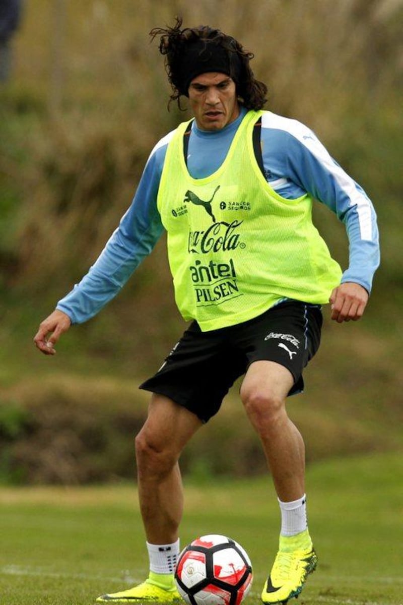 Edinson Cavani during a training session with Uruguay in Montevideo, Uruguay. Juan Ignacio Mazzoni / EPA