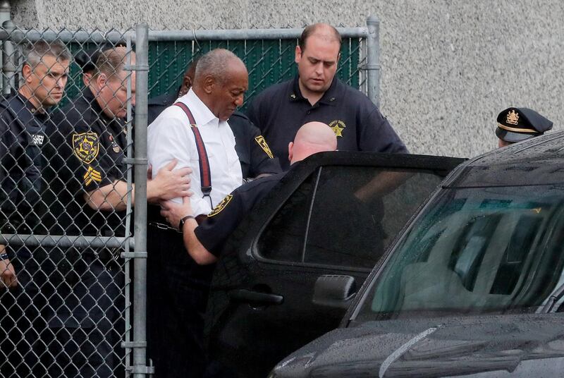 Actor and comedian Bill Cosby leaves the Montgomery County Courthouse after sentencing in his sexual assault trial in Norristown, Pennsylvania, U.S., September 25, 2018. REUTERS/Brendan McDermid      TPX IMAGES OF THE DAY