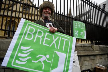 epa07431039 Pro-Brexit protesters rally for Leave outside parliament in London, Britain, 12 March 2019. British parliament will vote on British Prime Minister May's amended Brexit deal later in the day. Theresa May wants parliament to back her 'improved' withdrawalk agreement she has negotiated with the EU over the so-called 'backstop'. The United Kingdom is officially due to leave the European Union on 29 March 2019, two years after triggering Article 50 in consequence to a referendum. EPA/NEIL HALL