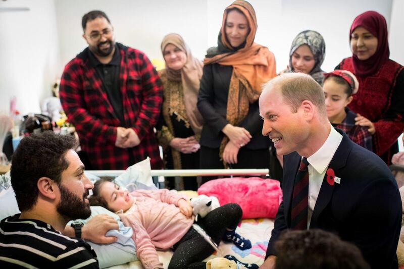 Prince William meets five-year-old Alen Alsati and her father Wasseim at Starship Children's Hospital in New Zealand, Auckland. Kensington Palace / Twitter