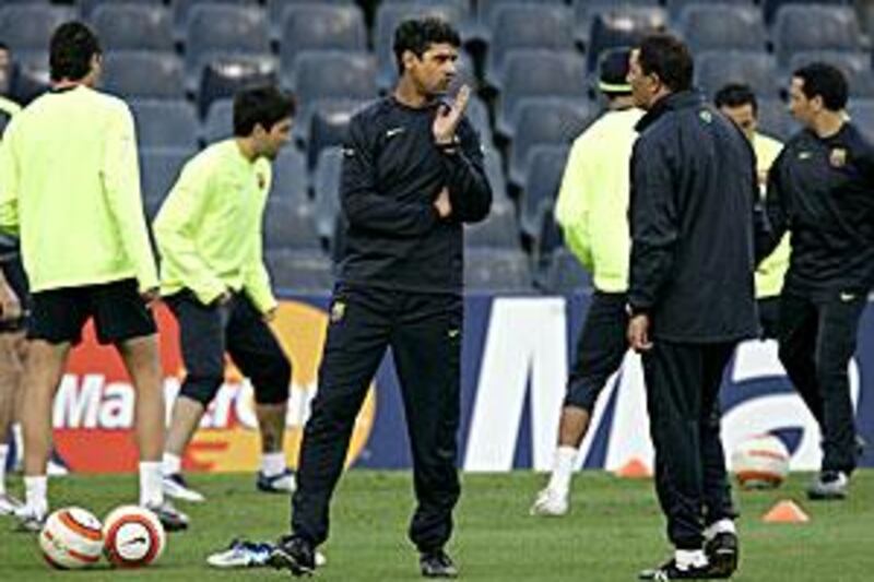 Frank Rijkaard and his former assistant Henk Ten Cate during their Barcelona days.