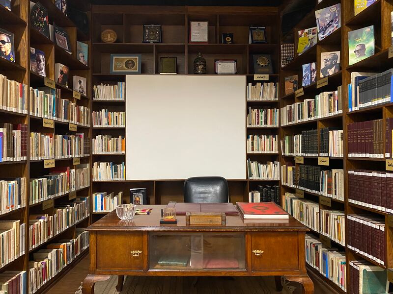 The personal desk and books of Naguib Mahfouz. Nada El Sawy / The National