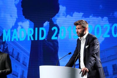 epa07100457 FC Barcelona's Spanish defender and Founder and CEO of Kosmos, Gerard Pique, delivers a speech during the presentation event of Madrid as home of the two next editions of the Davis Cup tennis competition in Madrid, Spain, 17 October 2018.  EPA/Fernando Alvarado