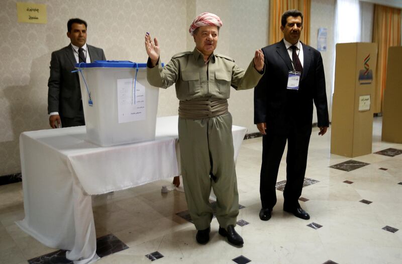 Iraqi Kurdish President Masoud Barzani casts his vote during Kurds independence referendum in Erbil, Iraq September 25, 2017. REUTERS/Azad Lashkari