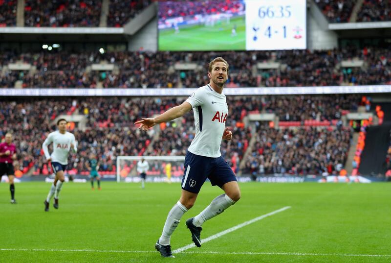 LONDON, ENGLAND - DECEMBER 26:  Harry Kane of Tottenham Hotspur celebrates after scoring his sides fifth goal during the Premier League match between Tottenham Hotspur and Southampton at Wembley Stadium on December 26, 2017 in London, England.  (Photo by Catherine Ivill/Getty Images)