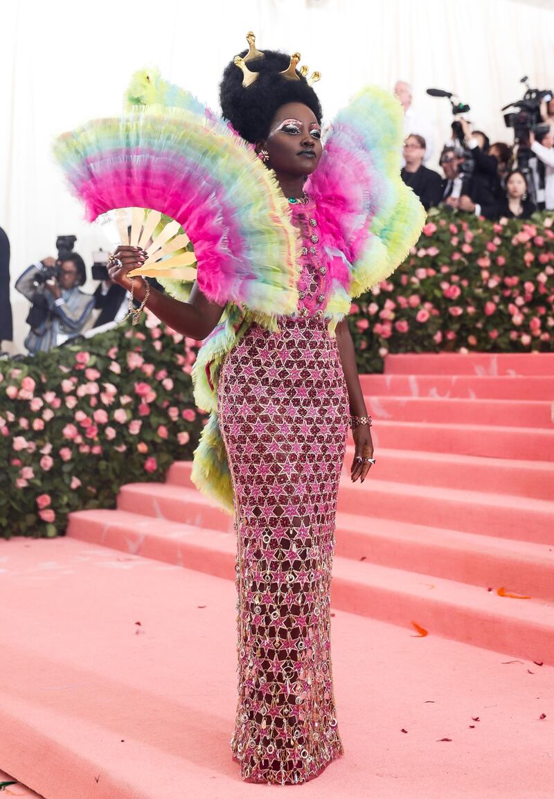 epa07554692 Lupita Nyong'o poses on the red carpet for the 2019 Met Gala, the annual benefit for the Metropolitian Museum of Art's Costume Institute, in New York, New York, USA, 06 May 2019 (issued 07 May 2019). The event coincides with the Met Costume Institute's new spring 2019 exhibition, 'Camp: Notes on Fashion', which runs from 09 May until 08 September 2019.  EPA-EFE/JUSTIN LANE