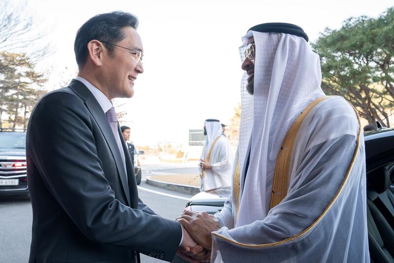 HWASEONG CITY, REPUBLIC OF KOREA (SOUTH KOREA)  - February 26, 2019: HH Sheikh Mohamed bin Zayed Al Nahyan, Crown Prince of Abu Dhabi and Deputy Supreme Commander of the UAE Armed Forces (R),  greets Jay Y. Lee, Vice Chairman of Samsung Electronics (L), upon arrival at the Samsung Electronics Semiconductor Research and Development Centre.

( Ryan Carter / Ministry of Presidential Affairs )
---