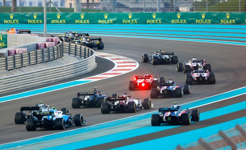 Abu Dhabi, United Arab Emirates, December 1, 2019.  
Formula 1 Etihad Airways Abu Dhabi Grand Prix.
--  Turn 2 during the start of the F1 2019 final race.
Victor Besa / The National
Section:  SP
Reporter:  Simon Wilgress-Pipe