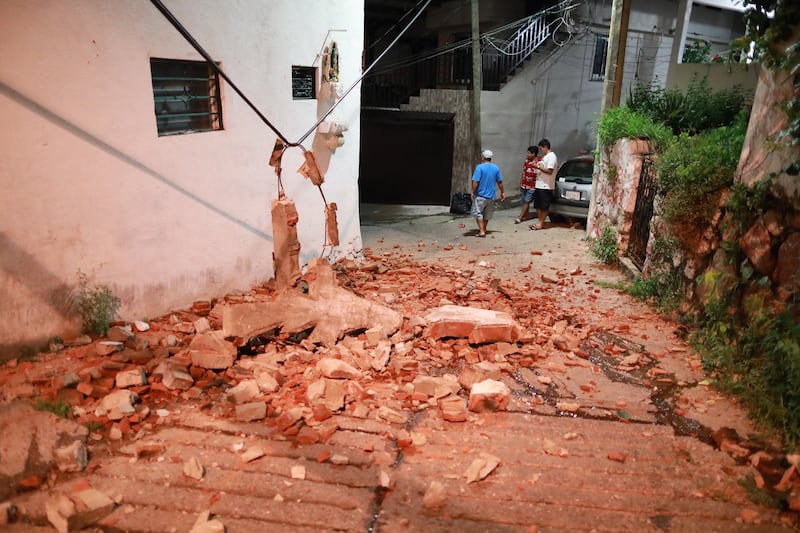 Buildings were damaged in the quake in Acapulco. EPA
