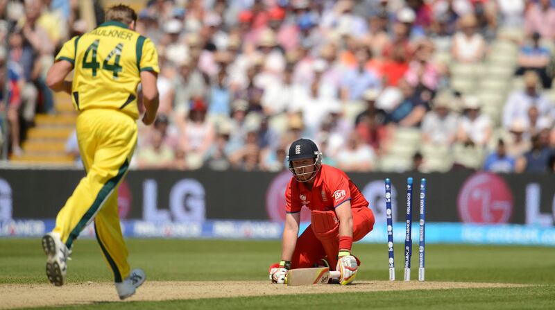 England's Ian Bell is bowled by Australia's James Faulkner (L) during the ICC Champions Trophy group A match at Edgbaston cricket ground, Birmingham June 8, 2013. REUTERS/Philip Brown (BRITAIN - Tags: SPORT CRICKET) *** Local Caption ***  PB07_CRICKET-CHAMPI_0608_11.JPG