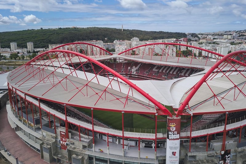 epa08490723 General view of the Luz Stadium where will be played the final phase of the UEFA Champions League 2020, in Lisbon, Portugal, 17 June 2020. The 2019/20 edition of UEFA Champions League, which was suspended in March due to the covid-19 pandemic, will be resumed with the remaining four Round of 16 matches, followed by the first-ever outcome on neutral fields, at Luz and Jose Alvalade stadiums in Lisbon.  EPA/MARIO CRUZ