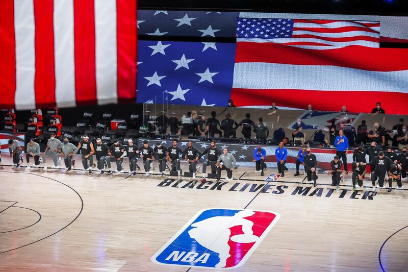 The NBA moment of silence also paid tribute to former NBA player Cliff Robinson and former college coach Lute Olson who also passed away in the last week. EPA