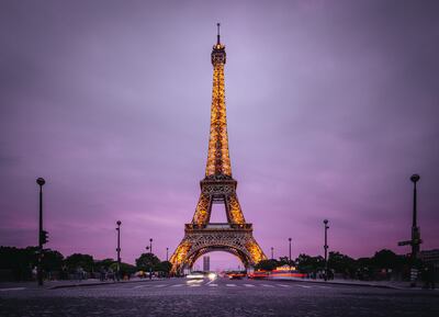 Travel to Paris with Etihad or Emirates at a discount this Valentine's Day. Photo: Unsplash / Denys Nevozhai