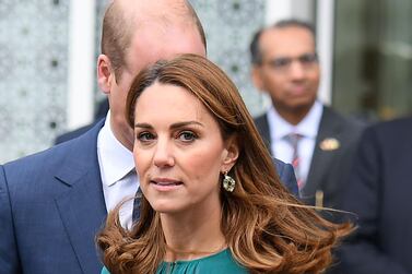 Britain's Catherine, Duchess of Cambridge gestures as she leaves the Aga Khan Centre in London on October 2, 2019. / AFP / DANIEL LEAL-OLIVAS