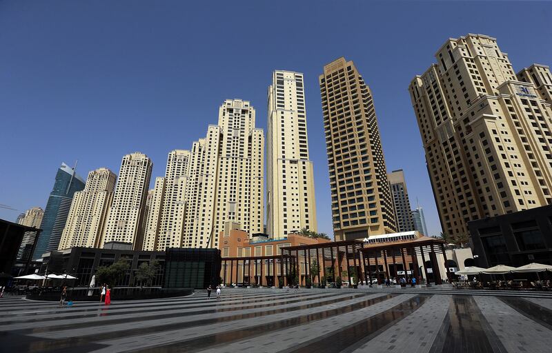 Dubai ,United Arab Emirates- July,20, 2015: Jumeirah Beach Residences in Dubai Marina area in Dubai . ( Satish Kumar / The National ) For Business / Stock *** Local Caption ***  SK-JBR-20072015-04.jpg