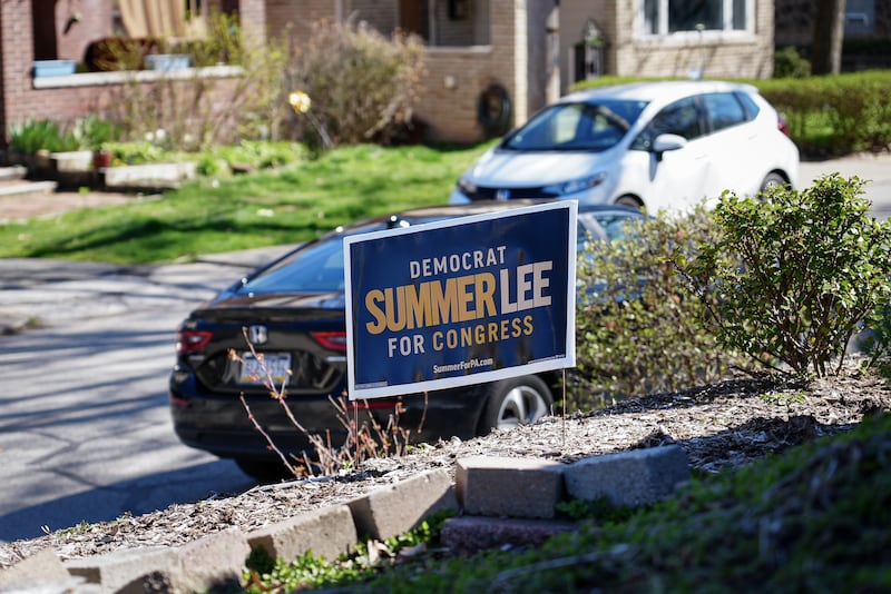 Only a few signs supporting Congresswoman Summer Lee were on show