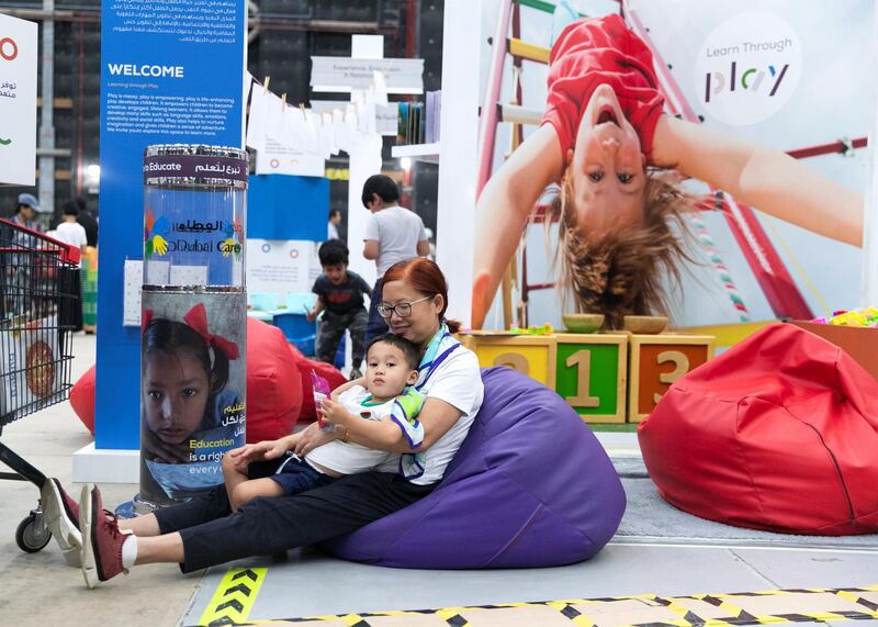 DUBAI, UNITED ARAB EMIRATES. 9 OCTOBER 2019. 
Big Bad Wolf book sale 2019.
(Photo: Reem Mohammed/The National)

Reporter:
Section: