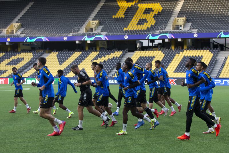 Manchester United players train at the Wankdorf Stadium. EPA