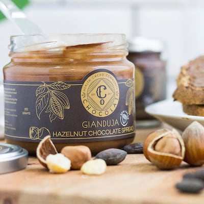 Co Chocolat offers cane sugar-free gianduja spreads and sugar-free chocolate bars sweetened with dates