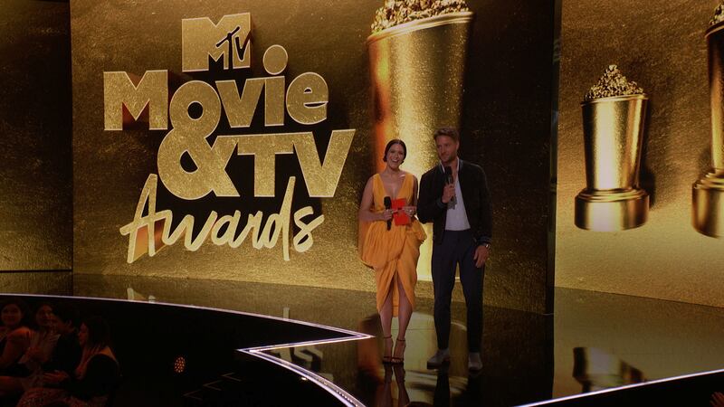 'This is Us' stars Mandy Moore and Justin Hartley speak during the 2021 MTV Movie & TV Awards in Los Angeles, California on May 16, 2021. Reuters
