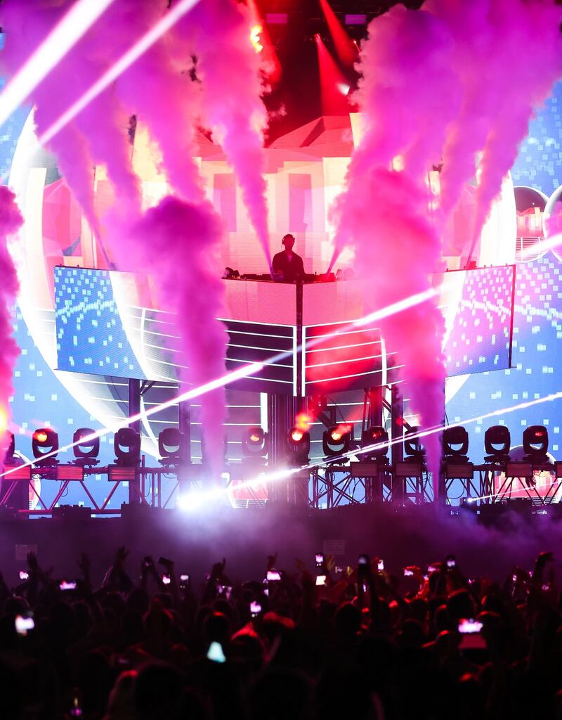 Calvin Harris got the Abu Dhabi GP after-race concerts off to a hot start. Photo courtesy Flash