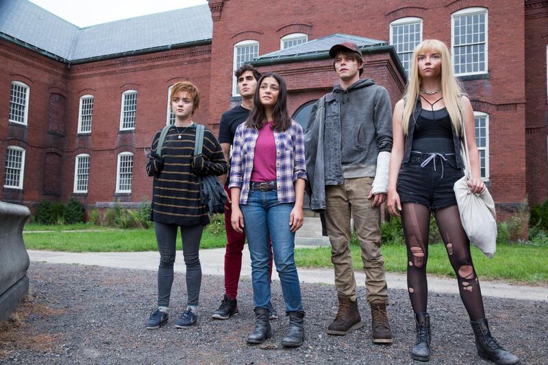 Maisie Williams as Rahne Sinclair, Henry Zaga as Roberto da Costa, Blu Hunt as Danielle Moonstar, Charlie Heaton as Sam Guthrie and Anya Taylor-Joy as Illyana Rasputin in 20th Century Studios’ THE NEW MUTANTS. Photo by Claire Folger. © 2020 Twentieth Century Fox Film Corporation. All Rights Reserved.