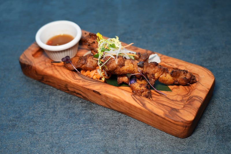 Chicken satay takes 15 minutes to cook in an air fryer. Photo: Lily Hoa Nguyen / Vietnamese Foodies