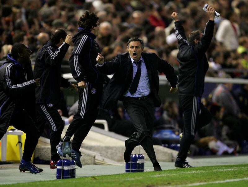 VALENCIA, SPAIN - APRIL 10:  Jose Mourinho the Chelsea manager celebrates the second goal during the UEFA Champions League Quarter Final 2nd leg match between Chelsea and Valencia at the Mestalla stadium on April 10, 2007 in Valencia, Spain.  (Photo by Richard Heathcote/Getty Images)