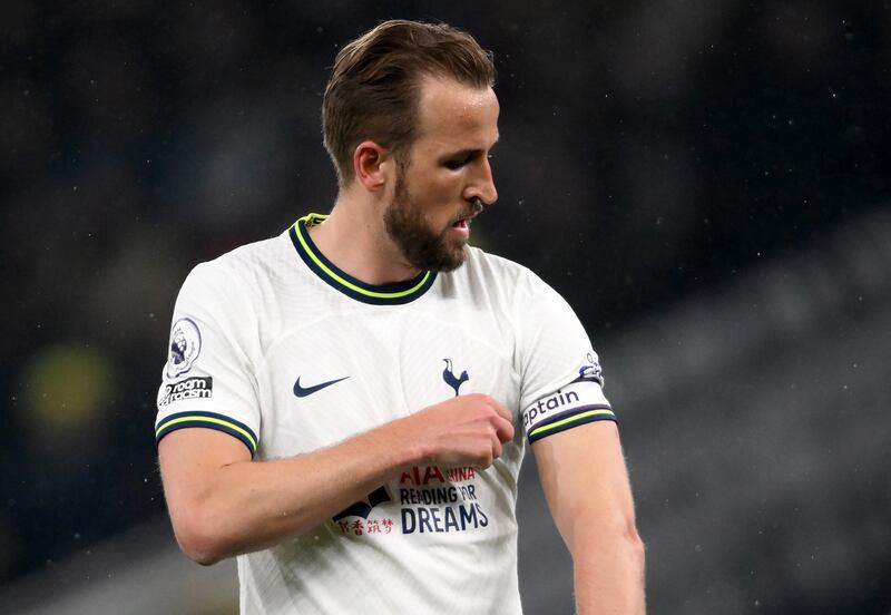 Harry Kane – 6. Saw greater success in the second half trying to make things happen, while he had a close-range effort blocked before shooting straight at De Gea. Assisted Son with a brilliant ball.  EPA