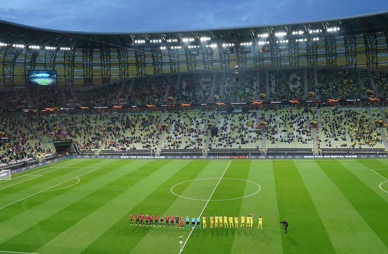 Villarreal and Manchester United players line up ahead of kick-off for the Europa League final. Reuters