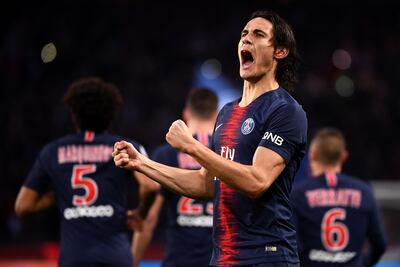 TOPSHOT - Paris Saint-Germain's Uruguayan forward Edinson Cavani celebrates his goal during the French Ligue 1 football match between Paris Saint-Germain (PSG) and Toulouse (TFC) at the Parc des Princes stadium in Paris, on November 24, 2018.  / AFP / FRANCK FIFE
