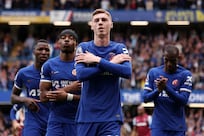 Chelsea smash five past woeful West Ham to maintain push for European spot