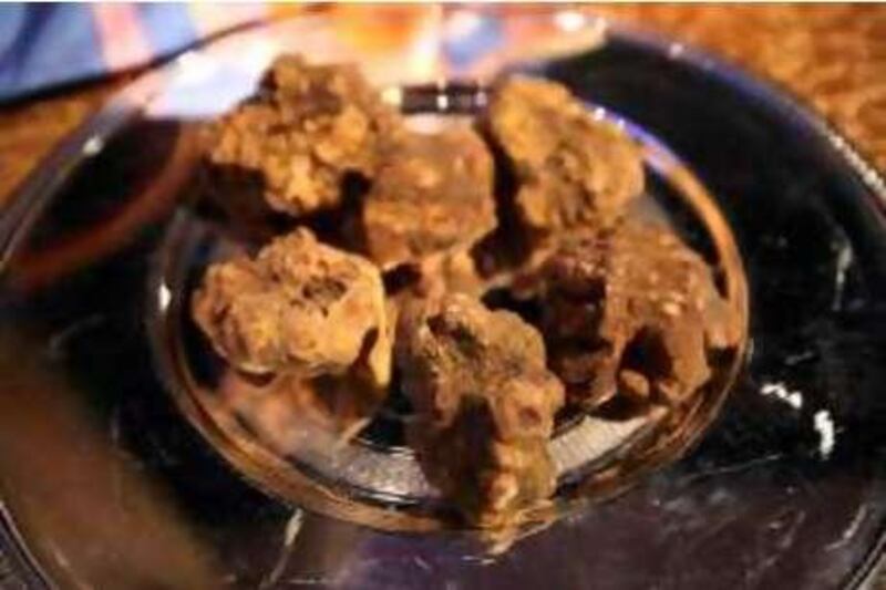 November 29, 2008 / Abu Dhabi / One of lots of Italian White Truffles being auction at the Emirates Palace Hotel November 29, 2008. Abu Dhabi was one of four cities that participated in the auction other cities were London Macau and Rome. (Sammy Dallal / The National) 


