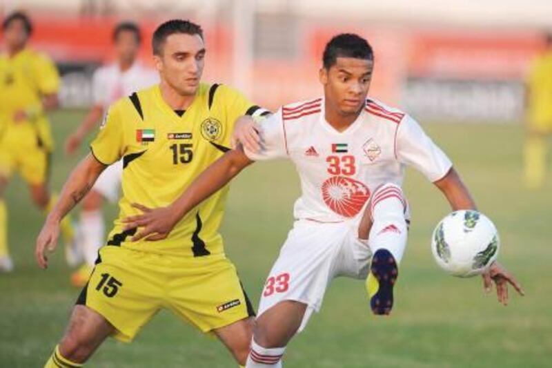 09-01-2012 Sharjah's #33 Sultan Ramadan in game action during the President's Cup against Ittihad Kalba. Ramesh / Al Ittihad