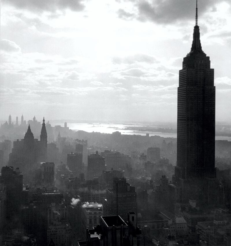 Vue de l'Empire State Building Ã  Manhattan, Ã  New York, aux Etats-Unis. (Photo by Bernhard MOOSBRUGGER/Gamma-Rapho via Getty Images)