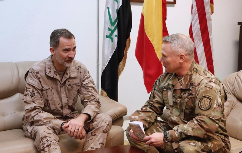 King Felipe and Lieutenant General of the United States Army Paul Josef LaCamera speak in Baghdad. EPA
