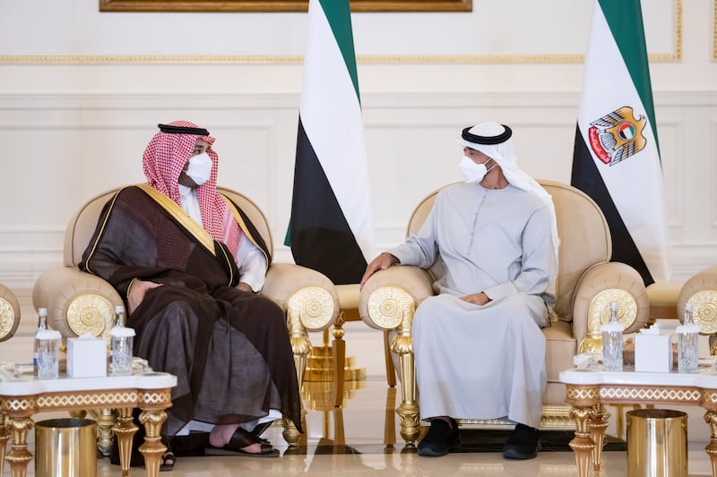 Prince Mohammed offers condolences to the President, Sheikh Mohamed.
