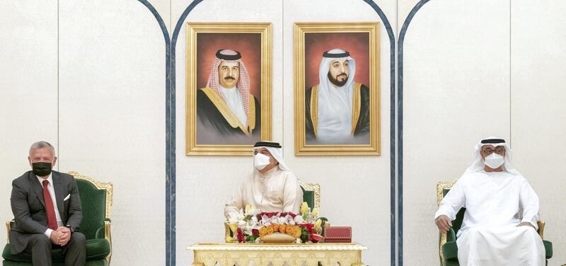 GHANTOOT, ABU DHABI, UNITED ARAB EMIRATES - November 18, 2020: HH Sheikh Mohamed bin Zayed Al Nahyan, Crown Prince of Abu Dhabi and Deputy Supreme Commander of the UAE Armed Forces (R), HM King Hamad bin Isa Al Khalifa King of Bahrain (C) and HM King Abdullah II, King of Jordan (L), attend a tripartite summit between the UAE, Bahrain and Jordan. 

( Rashed Al Mansoori / Ministry of Presidential Affairs )
---