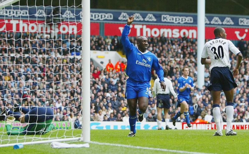 LONDON - APRIL 3:   Jimmy Floyd Hasselbaink of Chelsea celebrates scoring the first goal past goalkeeper Kasey Keller of Tottenham Hotspur during the FA Barclaycard Premiership match between Tottenham Hotspur and Chelsea at White Hart Lane on April 3, 2004 in London.  (Photo by Clive Rose/Getty Images)