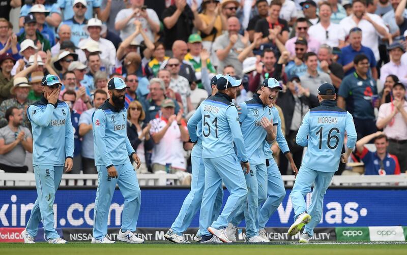 LONDON, ENGLAND - MAY 30: Ben Stokes of England celebrates taking the catch of Andile Phehlukwayo of South Africa with his teammates during the Group Stage match of the ICC Cricket World Cup 2019 between England and South Africa at The Oval on May 30, 2019 in London, England. (Photo by Alex Davidson/Getty Images)