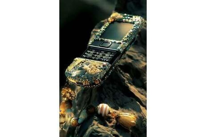 The new Nefertiti phone by Givori.