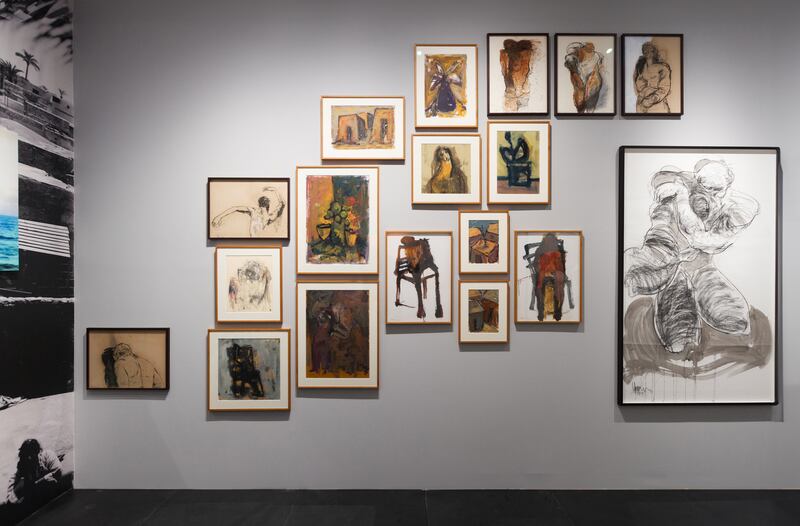 The exhibition reveals the diversity of Harb’s chosen mediums, from charcoal to acrylic and collage 